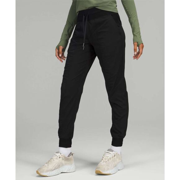 Lululemon Dance Studio Mid-Rise Jogger Black Size 8 Pants Women - Picture 2 of 12